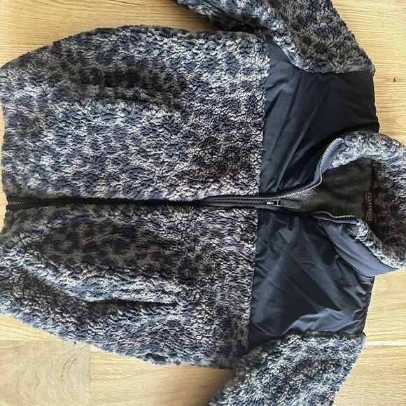 PJ Salvage Womens Fleece Jacket Size Small Cocoa Leopard Print Full Zip